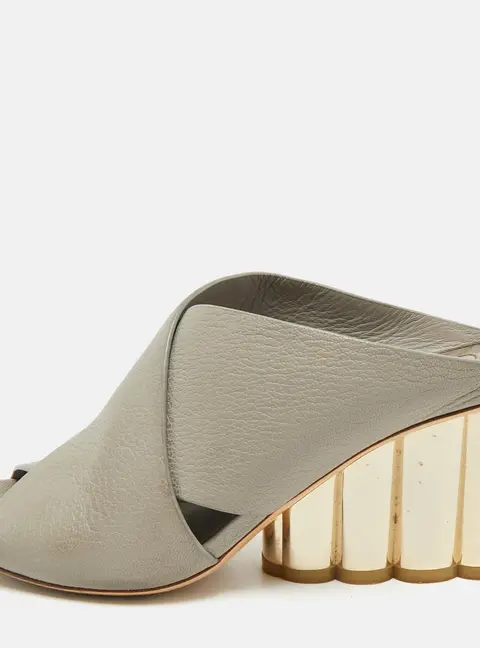 Salvatore Ferragamo Grey Leather Lasa Slide Sandals Size 37.5