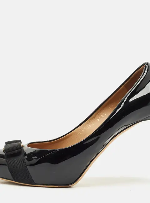 Salvatore Ferragamo Black Patent Leather Pimpa Vara Bow Platform Pumps Size 41