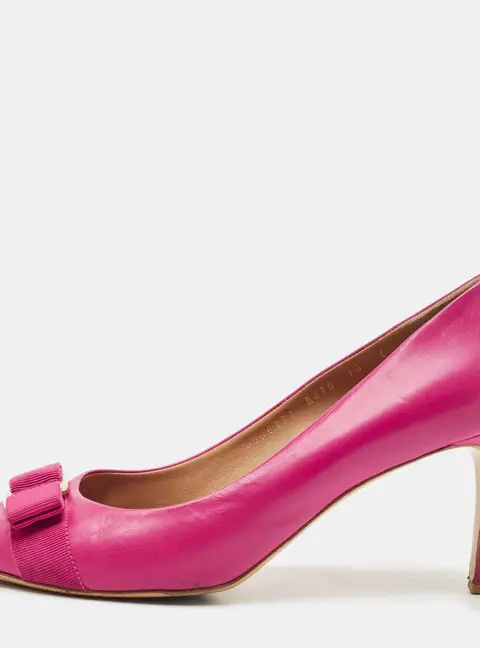 Salvatore Ferragamo Pink Leather Vara Bow Peep Toe Pumps Size 40.5