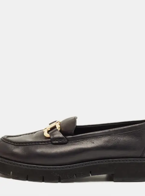 Salvatore Ferragamo Gancini Size 39.5 Black Leather Loafers