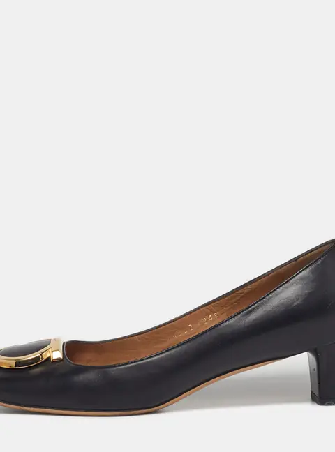 Salvatore Ferragamo Bow Size 39 Black Patent Leather Block Heel Pumps