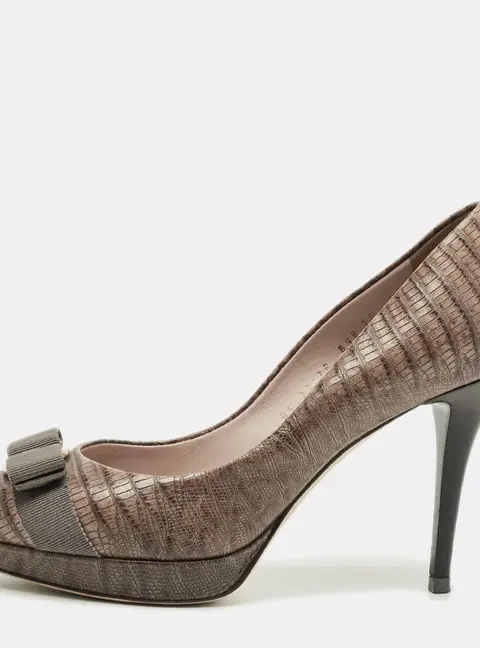 Salvatore Ferragamo Brown Karung Leather Vara Bow Peep Toe Pumps Size 40.5