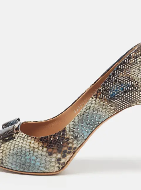 Salvatore Ferragamo Vara Bow Size 40.5 Multicolor Python Embossed Leather Peep Toe Pumps