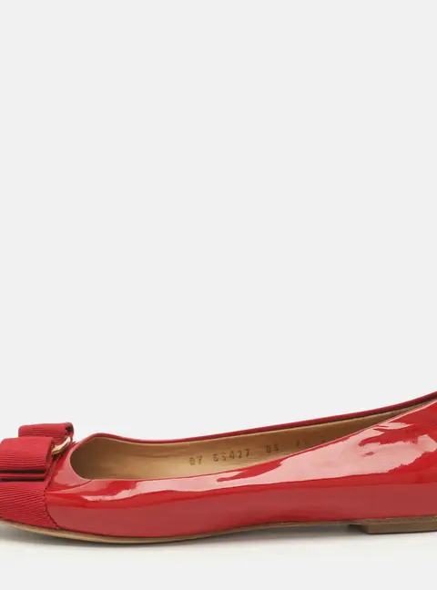 Salvatore Ferragamo Varina Size 38 Red Patent Leather Ballet Flats