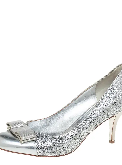 Salvatore Ferragamo Silver Glitter Vara Bow Pumps Size 38.5