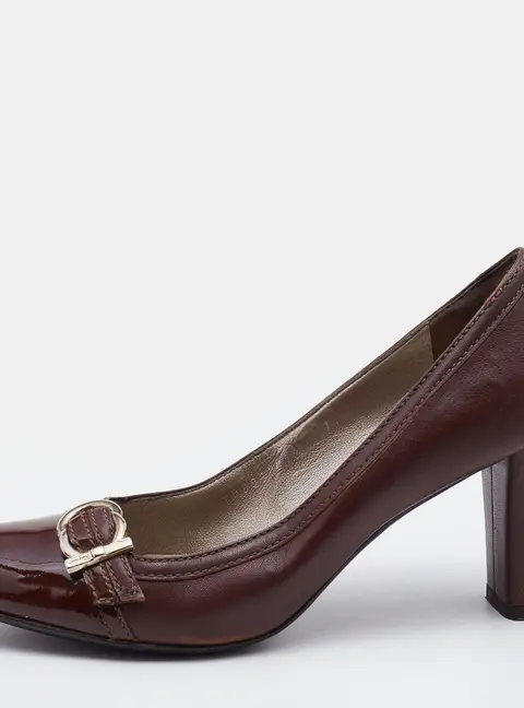 Salvatore Ferragamo Brown Patent and Leather Nostra Pumps Size 37.5