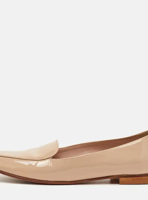 SJP Sarah Jessica Parker Size 37 Beige Patent Leather Loafers