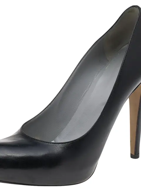 Sergio Rossi Black Leather Round Toe Pumps Size 40.5