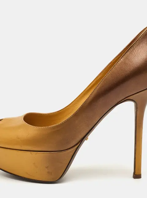 Sergio Rossi Size 35 Gold/Brown Leather Peep Toe Platform Pumps