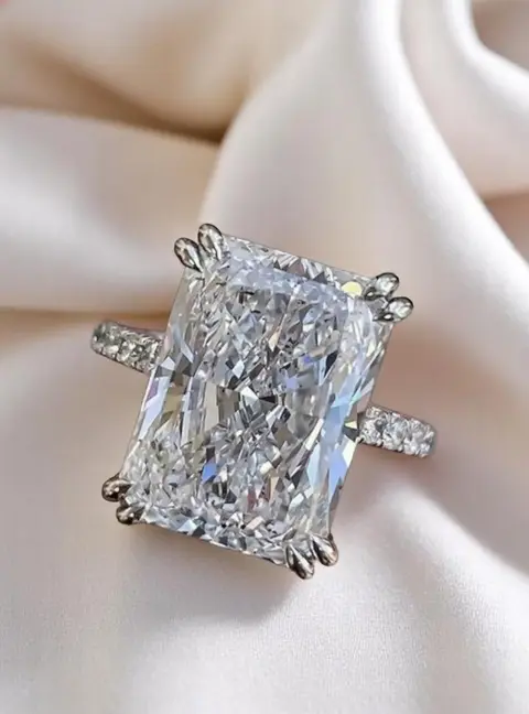5.00 cts Radiant Lab Grown Diamond 18k White Gold Ring Size 52
