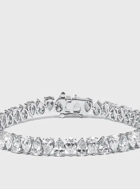 15.5 cts Pear Lab Grown Diamond 18k White Gold Bracelet