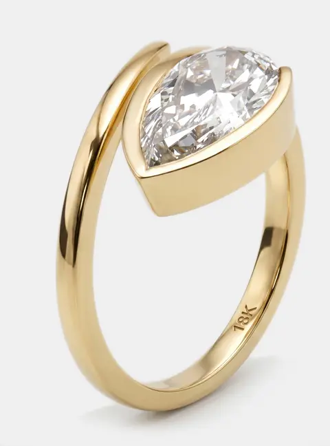 1.5 cts Pear Lab Grown Diamonds 18k Yellow Gold Ring Size 52