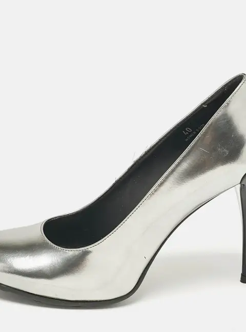Tod's Grey Patent Leather Pumps Size 40