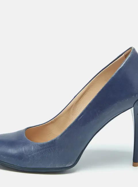 Tod's Navy Blue Leather Round Toe Pumps Size 39