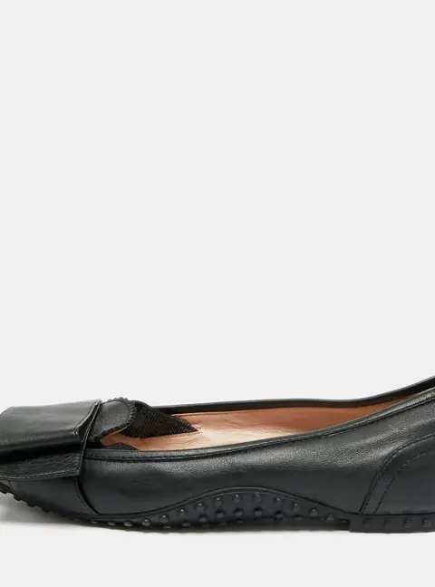 Tod's Size 35.5 Black Leather Pointed Toe Ballet Flats