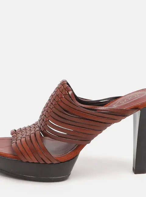 Tod's Size 37.5 Brown Leather Strappy Sandals