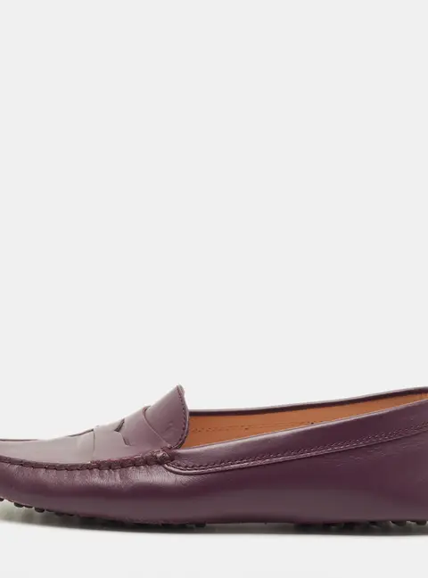 Tod's Size 38.5 Purple Leather Penny Slip On Loafers
