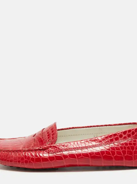 Tod's Gommino Size 40 Red Crocodile Leather Slip On Driver Loafers