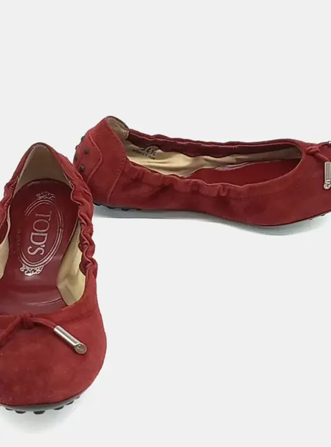 Tod's Red suede flat shoes 34&frac12;