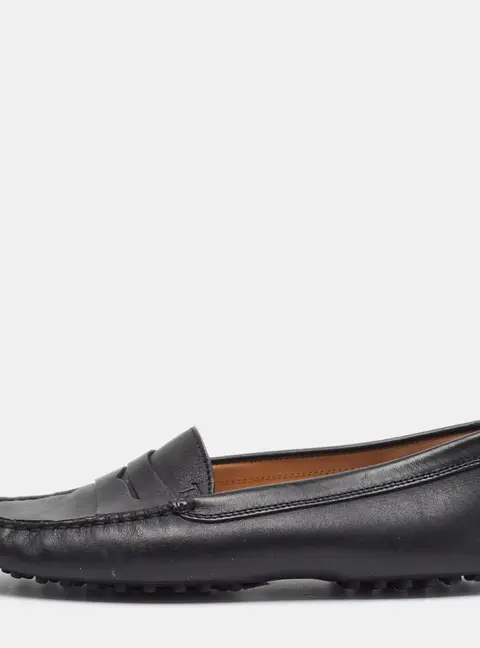 Tod's Gommino Size 37.5 Black Leather Penny Loafers