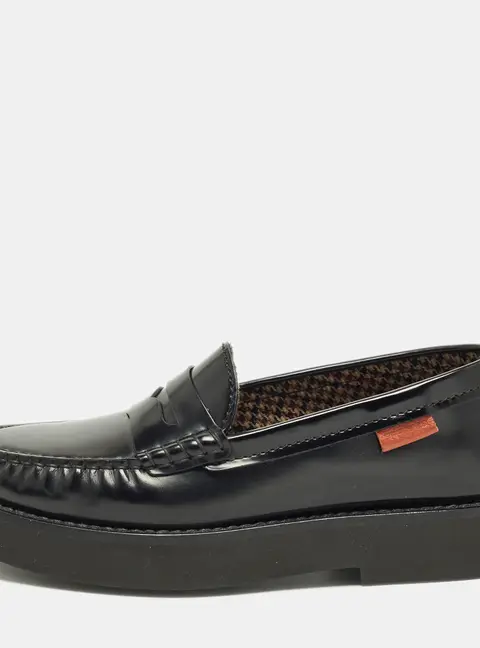 Tod's Size 37 Black Leather Slip On Loafers