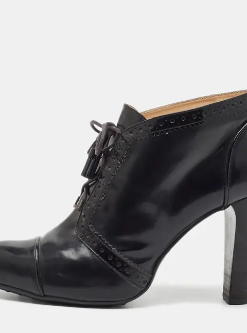 Tod's Size 40.5 Black Leather Ankle Length Boots