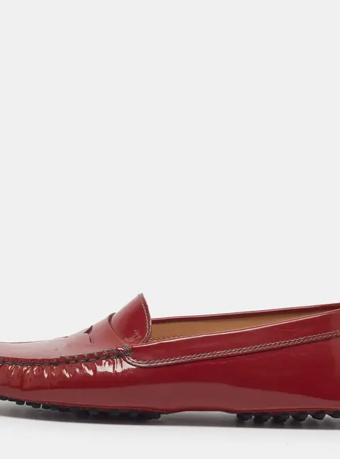 Tod's Gommino Size 38 Burgundy Patent Leather Penny Loafers
