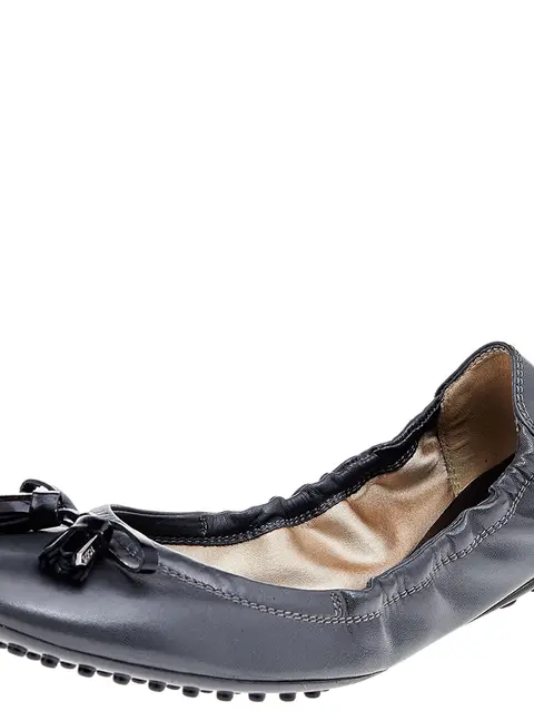 Tod's Grey/Black Patent And Leather Buckle Detail Scrunch Ballet Flats Size 36.5