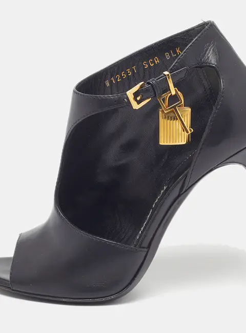 Tom Ford Padlock Size 37.5 Black Leather Peep Toe Booties