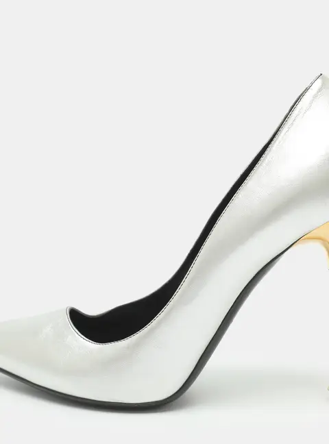 Tom Ford Size 39 Silver Metallic Leather Pointed Toe Pumps