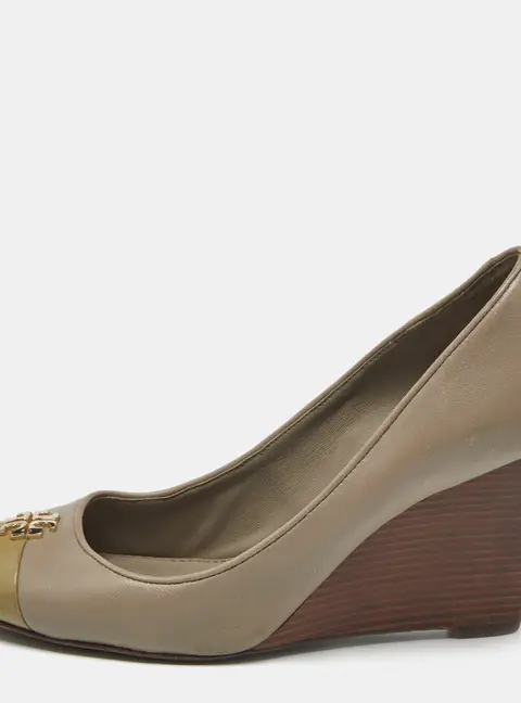 Tory Burch Grey/Beige Leather Reva Logo Cap Toe Wedge Pumps Size 35.5