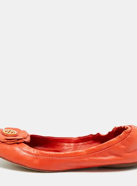 Tory Burch Size 37 Orange Leather Scrunch Ballet Flats