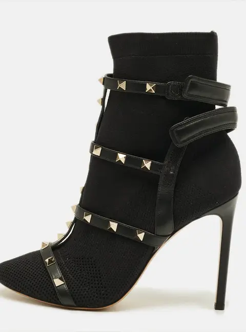 Valentino Rockstud Bodytech Size 39 Black Knit Fabric and Leather Ankle Length Boots