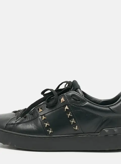 Valentino Rockstud Untitled Size 39 Black Leather Lace Up Sneakers
