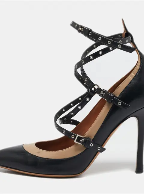 Valentino Rockstud Size 38 Black/Beige Leather Pumps