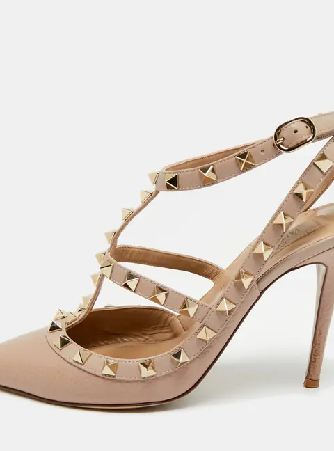 Valentino Rockstud Size 38 Beige Leather Pointed Toe Ankle Strap Pumps