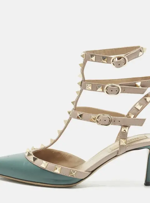 Valentino Rockstud Size 38.5 Beige/Green  Leather Pumps