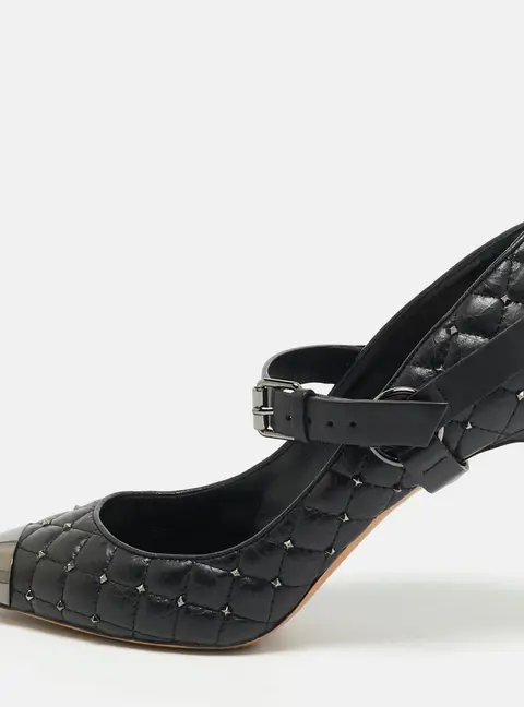 Valentino Rockstud Size 38 Black Quilted  Leather Pumps