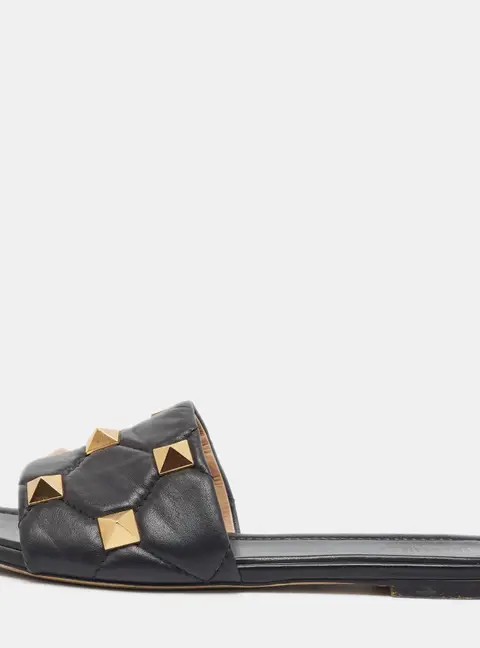 Valentino Roman Stud Size 40 Black Leather Flat Slides