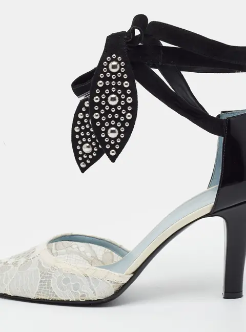 Valentino Foliefoliage Size 40 White/Black Lace, Patent Leather and Suede Ankle Tie Pumps