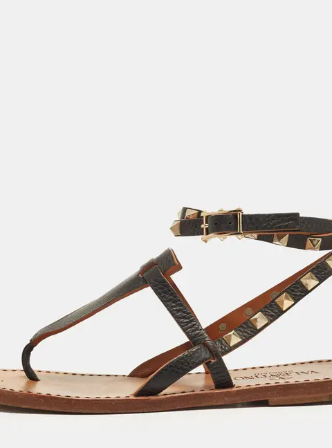 Valentino Rockstud Size 36.5 Black Leather Thong Sandals