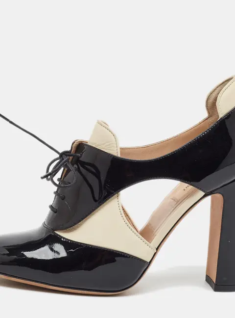 Valentino Size 39 Black Cut Out Leather and Patent Leather Booties