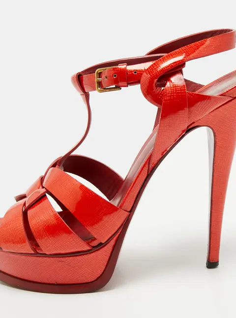 Yves Saint Laurent Size 39.5 Red Patent Leather Platform Sandals