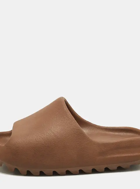 Yeezy x Adidas Slide Size 34.5 Brown Rubber Flax Pool Slide