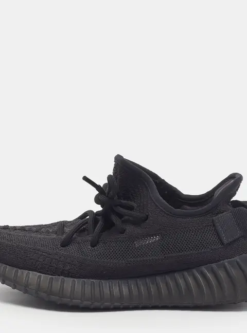 Yeezy x Adidas Boost 350 V2 Onyx Size 39.5 Black Knit Fabric Low Top Sneakers