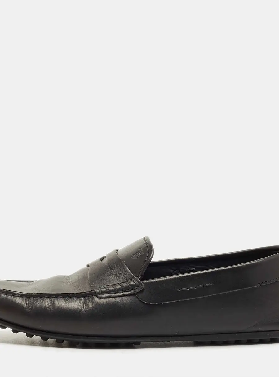 Tod's Size 41.5 Black Leather Loafers & Moccasins