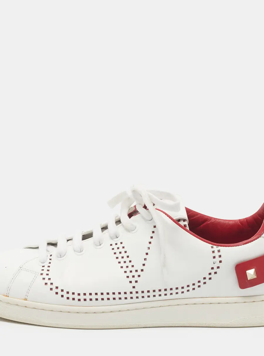 Valentino Rockstud Backnet Size 41 White/Red Perforated Leather Low Top Sneakers