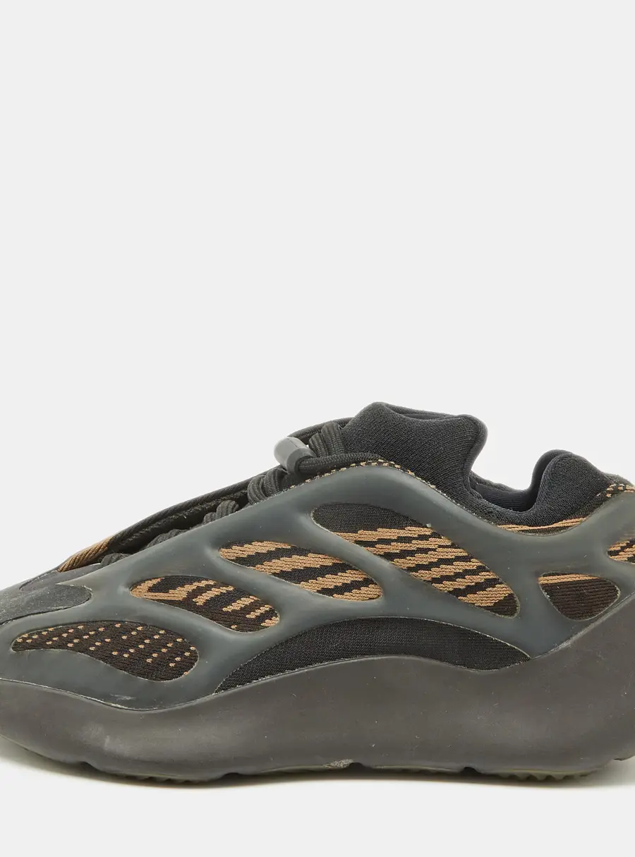 Yeezy x Adidas Brown Mesh and Polyurethane 700 V3 Clay Brown Sneakers Size 37 1/3