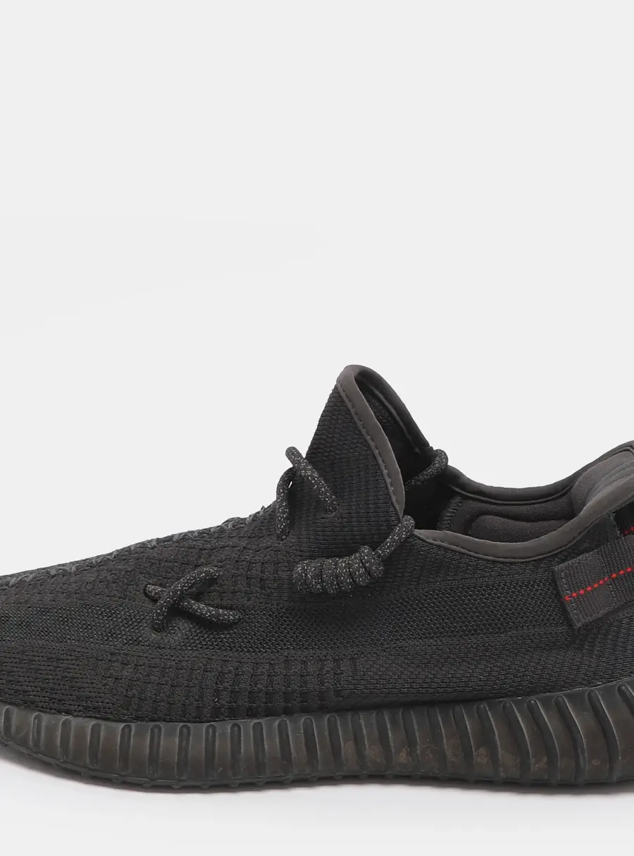 Yeezy x Adidas Boost 350 V2 Size 44 2/3 Black Knit Fabric Low Top Sneakers