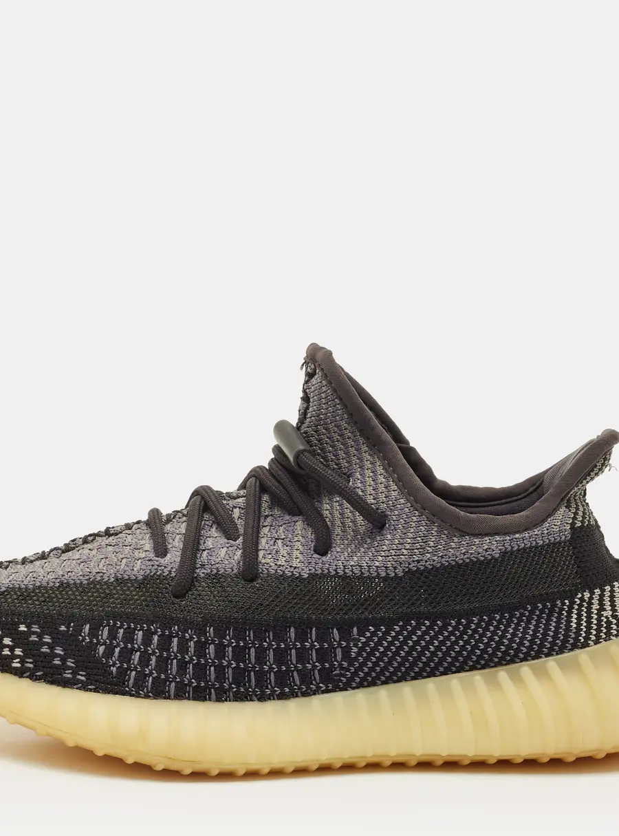 Yeezy x Adidas Boost 350 V2 Size 38 Black/Grey Knit Fabric Low Top Sneakers
